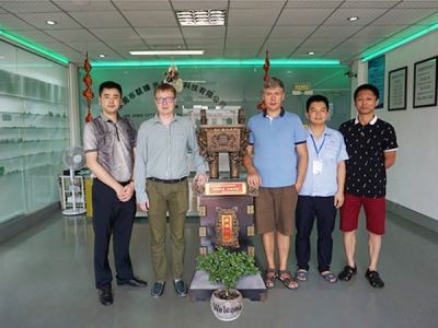 東莞市聯臻光電科技有限公司