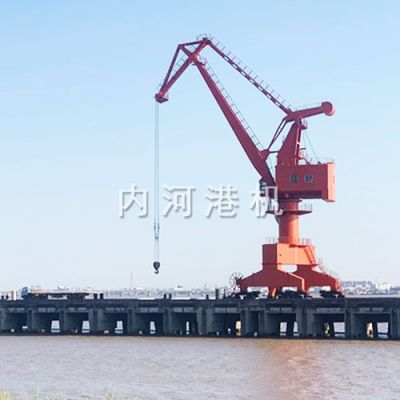 無錫市內(nèi)河裝卸機械有限公司